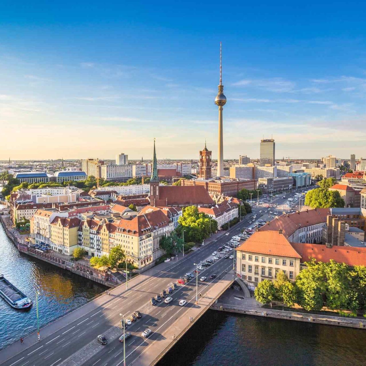 https://www.nicetripsmorocco.com/wp-content/uploads/2018/09/destination-berlin-05-1280x1280.jpg
