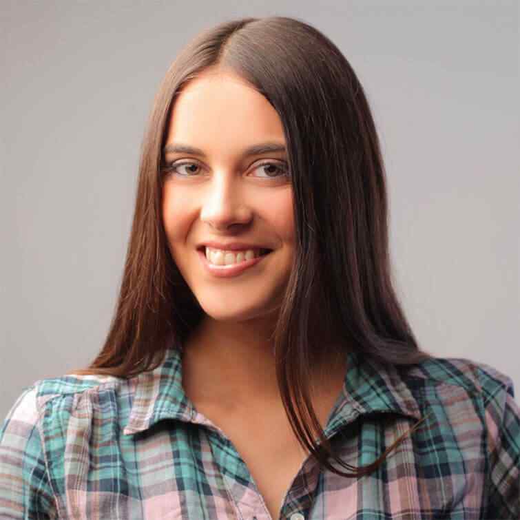 https://www.nicetripsmorocco.com/wp-content/uploads/2018/09/people-02.jpg