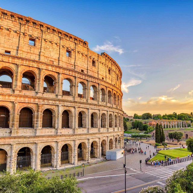 https://www.nicetripsmorocco.com/wp-content/uploads/2018/09/rome_01-640x640.jpg