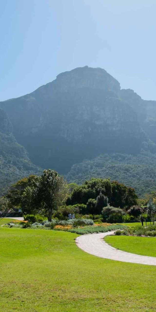 https://www.nicetripsmorocco.com/wp-content/uploads/2018/09/tour-capetown-03-640x1280.jpg